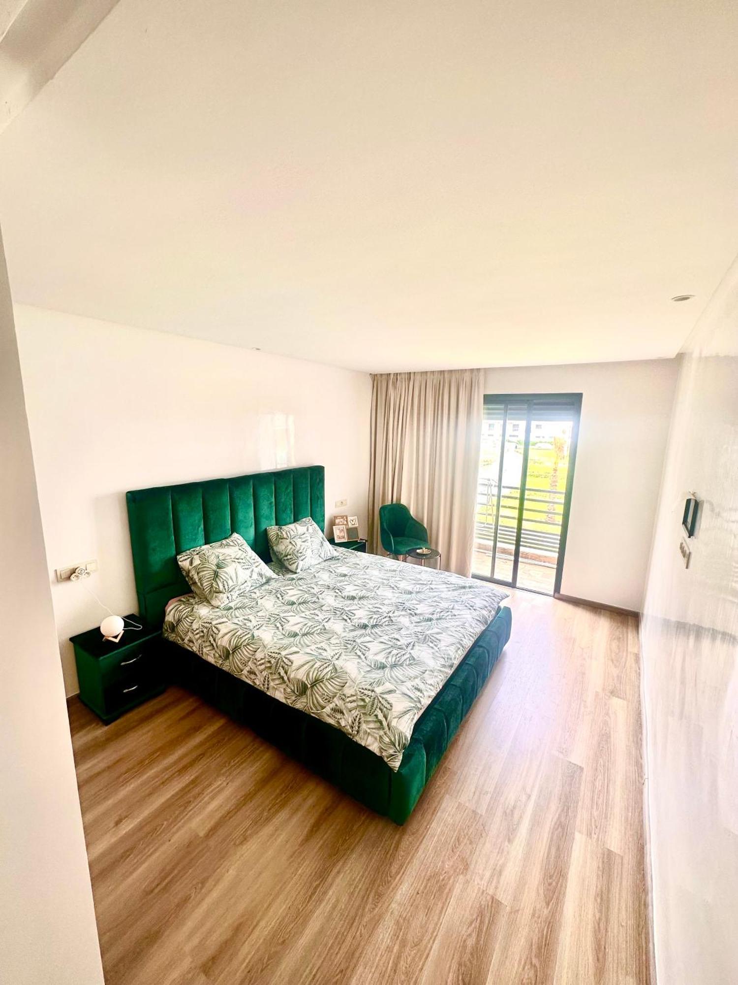 Appartement Cozy Avec Piscine 西迪拉哈尔 外观 照片